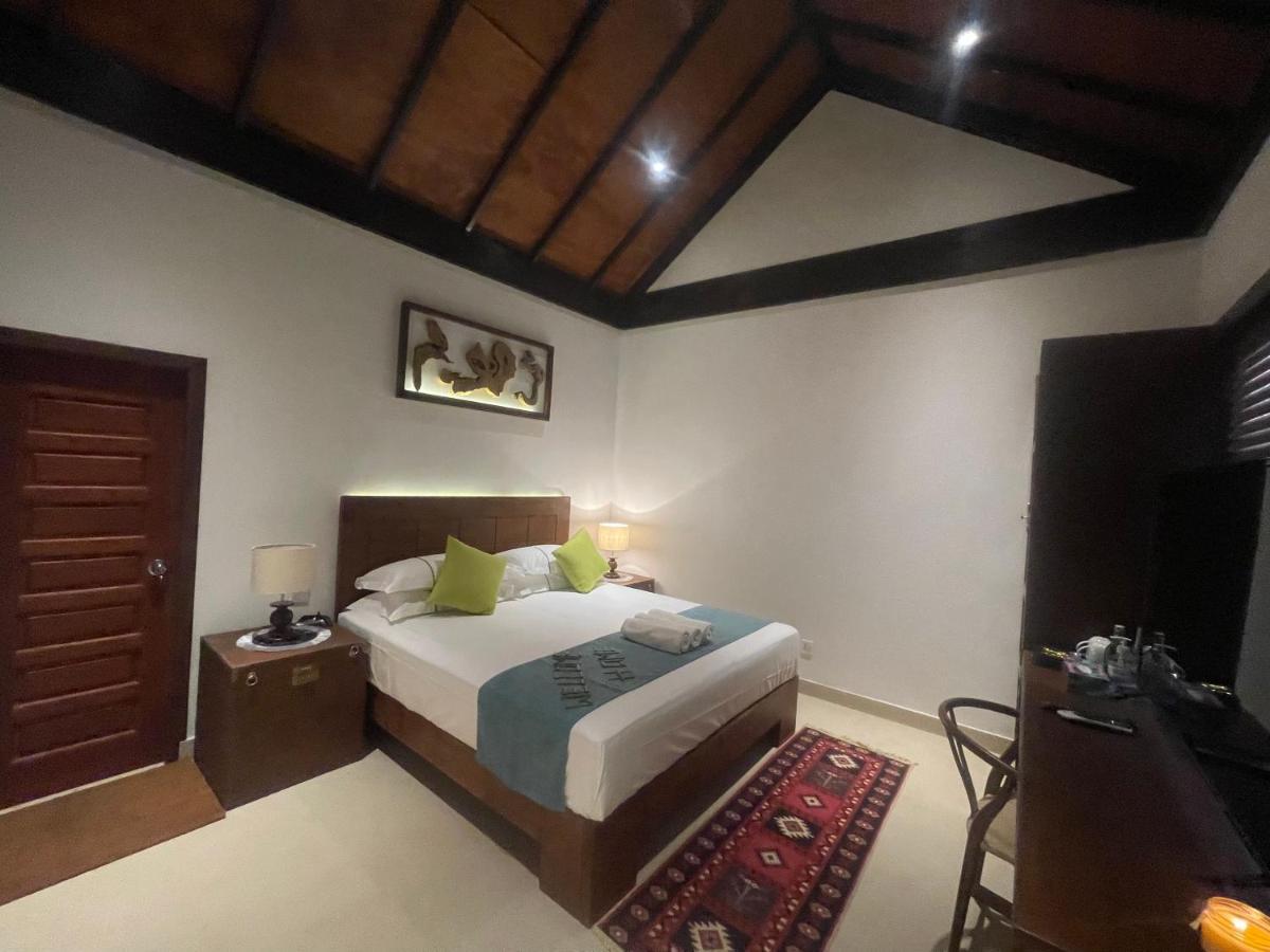 Atholhu Residence Fehendhoo Екстериор снимка