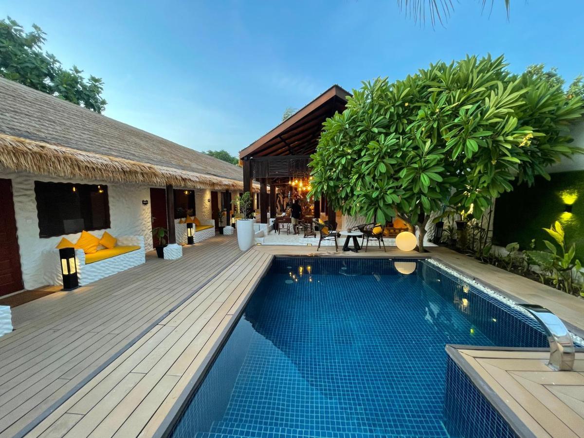 Atholhu Residence Fehendhoo Екстериор снимка